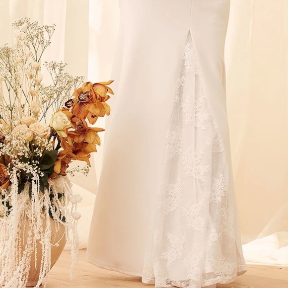 bridesmaid dress long sleeve lace Romantic Bell Sleeve Plunging Flower Lace Wedding Dress Light Ivory main image 0